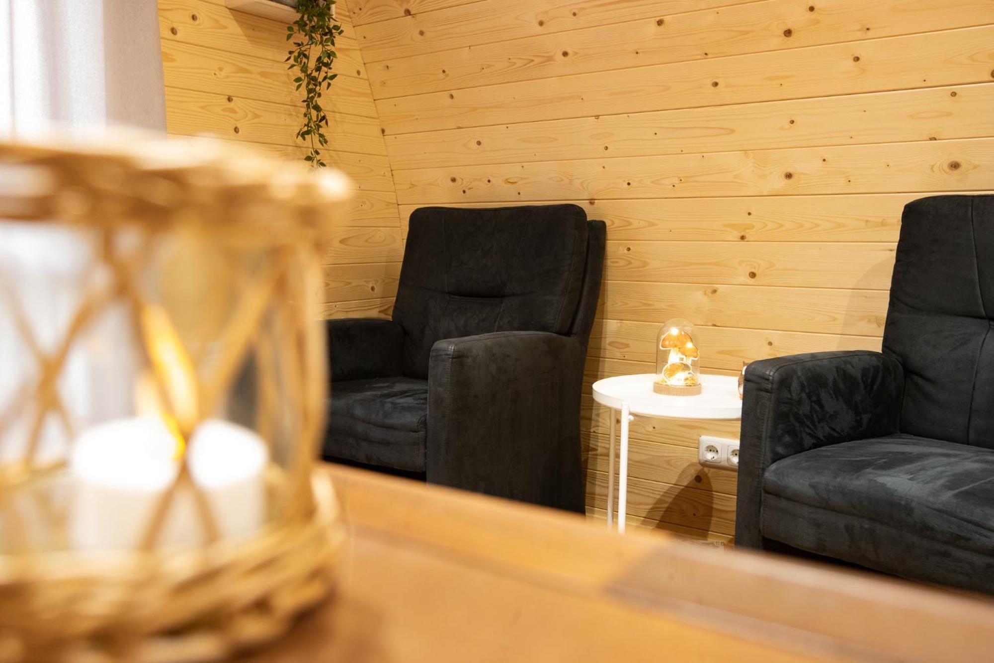 Camping Pod: Lyts Dekema 2 Baard Dış mekan fotoğraf