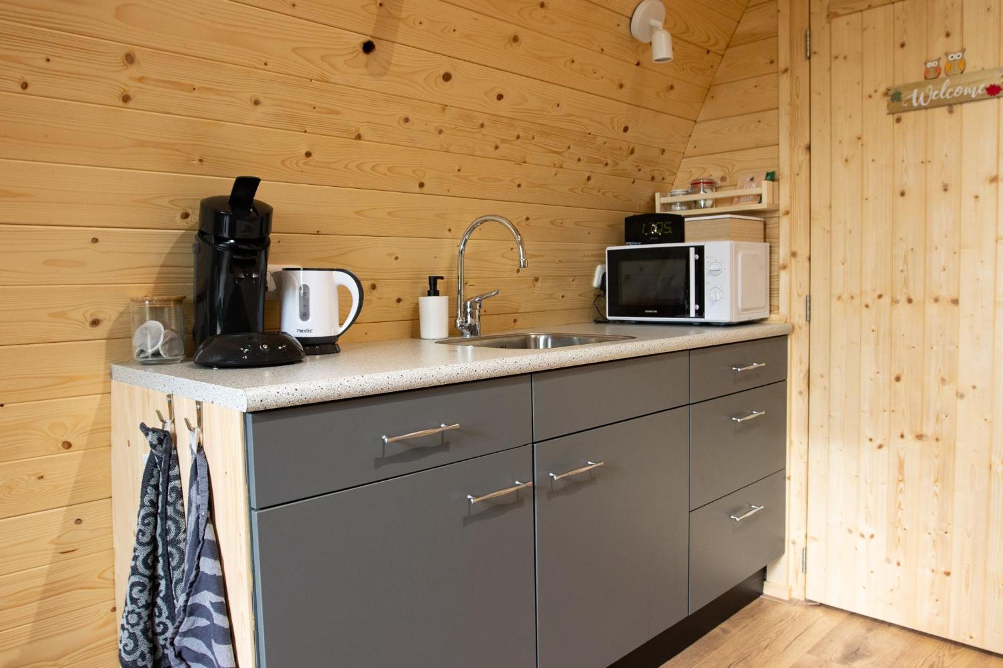 Camping Pod: Lyts Dekema 2 Baard Dış mekan fotoğraf